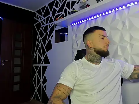 Chrisjordan66 online show from October 15, 2025, 11:51 am