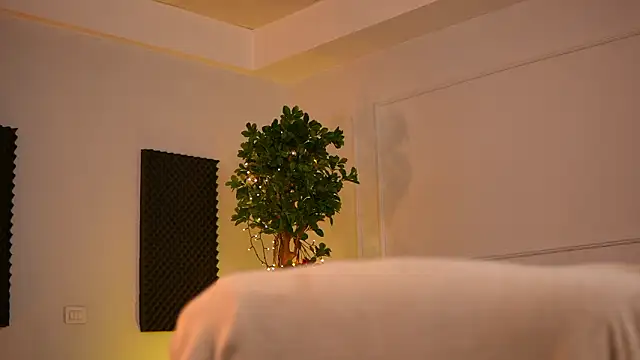 KyssaraPlay online show from March 9, 2026, 7:50 pm