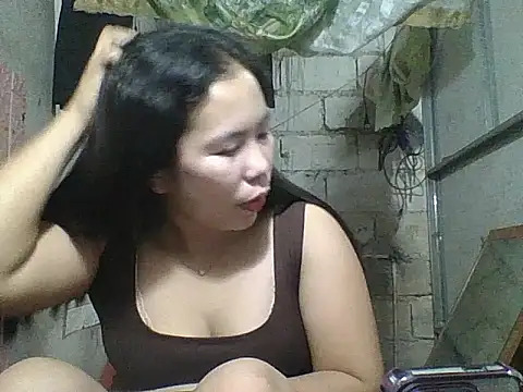 Snapshot of pinaysinglemommm chatting on February 18, 2026, 8:27 pm pinaysinglemommm online show from February 18, 2026, 8:27 pm