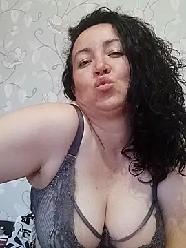 Velvet3451 online show from September 14, 2025, 3:23 pm