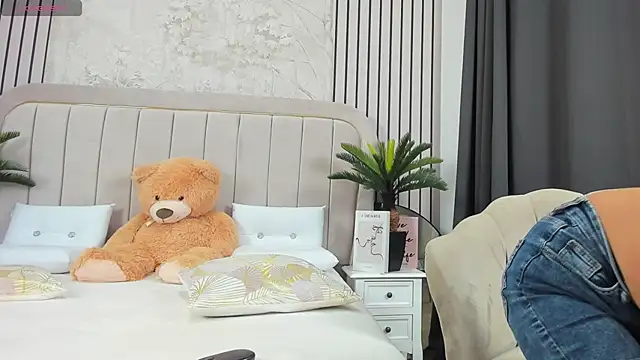 Snapshot of DaryaReed chatting on November 10, 2025, 5:12 am DaryaReed online show from November 10, 2025, 5:12 am