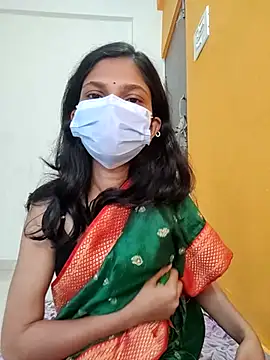 Shivani2002 online show from November 21, 2025, 1:15 am