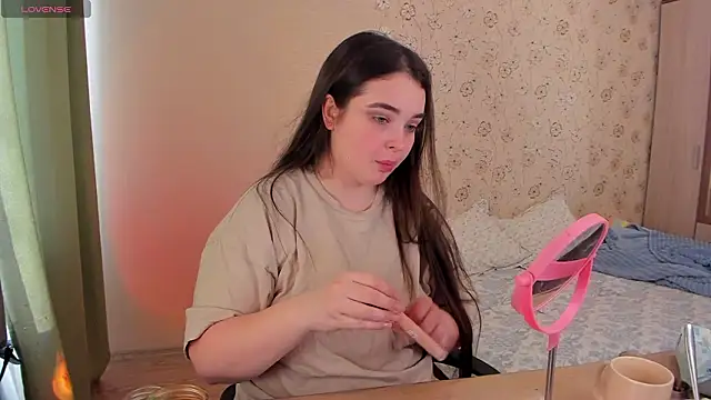 Alice next door online show from March 17, 2026, 12:19 pm