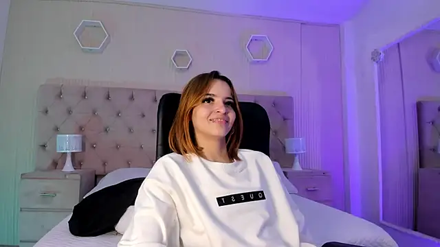 MadisonSky  online show from September 27, 2025, 12:44 pm