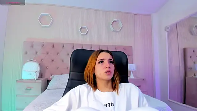 MadisonSky  online show from October 2, 2025, 1:25 pm