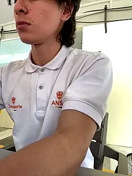 AlexanderHall online show from October 22, 2025, 4:28 pm