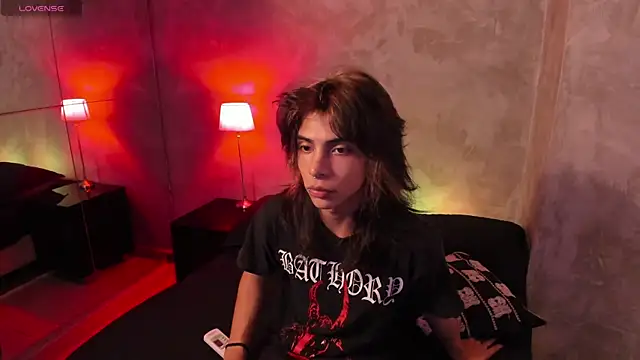 Dereck Manson online show from November 15, 2025, 11:47 am