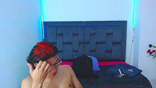 dirty model online show from September 22, 2025, 3:23 am