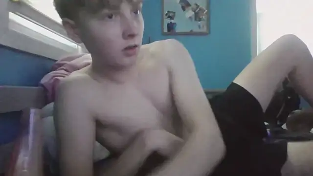 Liam axel35 online show from September 29, 2025, 8:58 pm