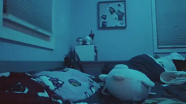 Liam axel35 online show from September 15, 2025, 1:17 am