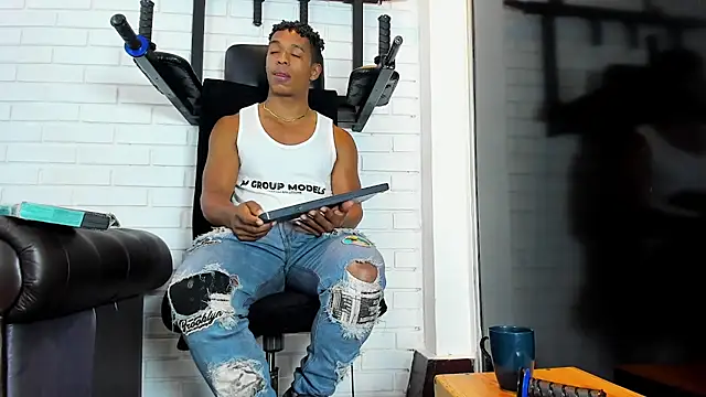 Snapshot of ItaloMoore chatting on January 18, 2026, 11:24 am ItaloMoore online show from January 18, 2026, 11:24 am