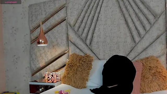 OliviaGarciaa online show from September 18, 2025, 3:09 am