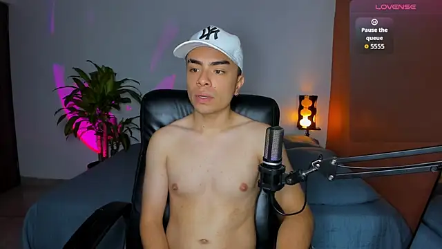 obzidyan online show from September 19, 2025, 12:47 am