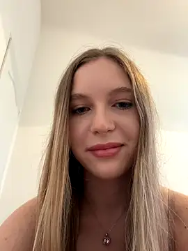 bbysonia online show from September 29, 2025, 12:11 pm