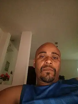 reisloko online show from November 19, 2025, 9:59 pm