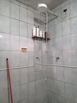 reisloko online show from November 22, 2025, 3:55 pm