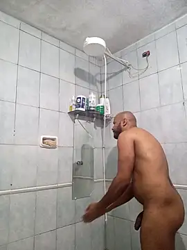 reisloko online show from September 18, 2025, 9:18 pm