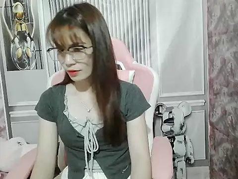 Snapshot of Suzy888 chatting on October 13, 2025, 3:13 pm Suzy888 online show from October 13, 2025, 3:13 pm