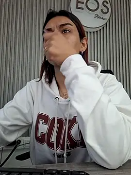 Snapshot of Lilith_Zamara chatting on November 24, 2025, 7:14 pm Lilith Zamara online show from November 24, 2025, 7:14 pm