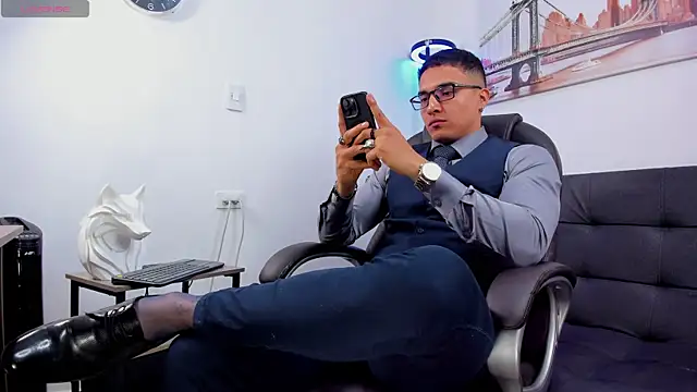 Dash Bukoski online show from October 14, 2025, 2:07 pm