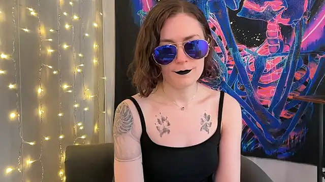 mistressannafoxx online show from October 9, 2025, 8:53 pm