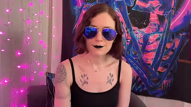 mistressannafoxx online show from September 17, 2025, 9:17 pm