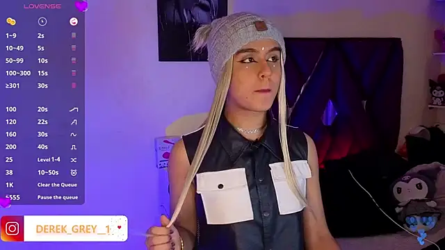 derek greyy  online show from September 8, 2025, 7:35 pm