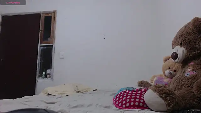 toxic sweet  online show from March 6, 2026, 7:03 am