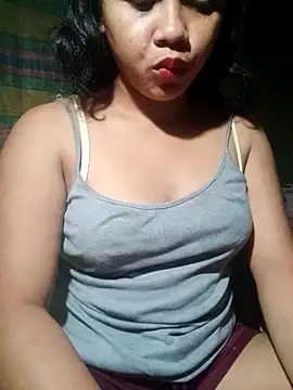 hotmomma8 online show from October 4, 2025, 3:46 pm