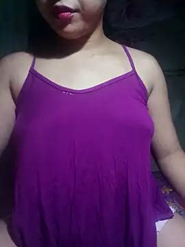 hotmomma8 online show from October 8, 2025, 4:36 am