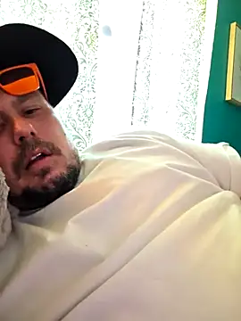 kdaddyj online show from June 4, 2026, 8:57 pm