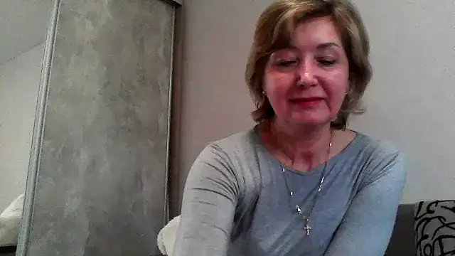 Snapshot of IrynaMolbertx chatting on October 24, 2025, 7:18 am IrynaMolbertx online show from October 24, 2025, 7:18 am