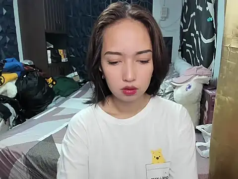 Soft Angel8 online show from October 7, 2025, 4:24 am