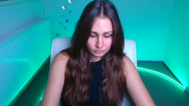 Stefanie Sweet online show from October 2, 2025, 5:22 am