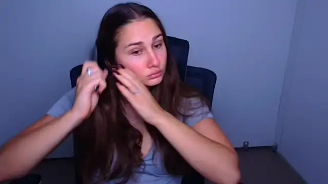 Stefanie Sweet online show from October 3, 2025, 6:59 am