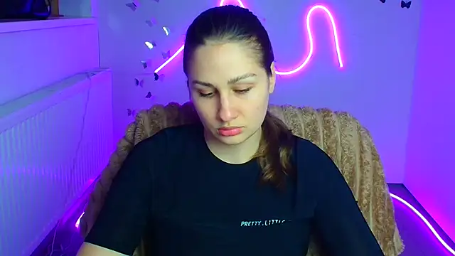 Stefanie Sweet online show from April 17, 2026, 5:54 am