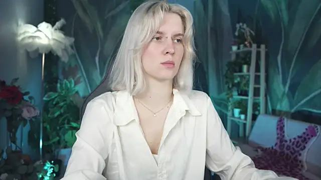 Snapshot of BethanyCloud chatting on July 3, 2026, 5:25 am BethanyCloud online show from July 3, 2026, 5:25 am