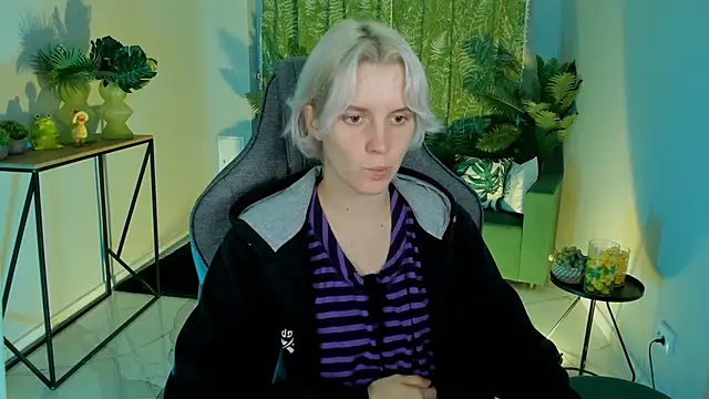 BethanyCloud online show from September 9, 2025, 2:10 am