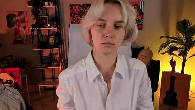 BethanyCloud online show from October 4, 2025, 5:20 am