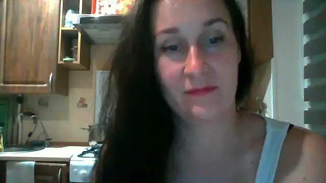 Amandda  online show from September 18, 2025, 6:55 pm