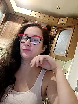 Amandda  online show from November 22, 2025, 7:13 pm