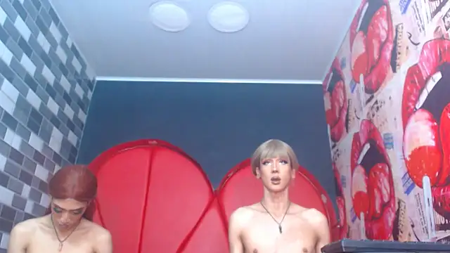 julessxcharlotte online show from October 15, 2025, 2:03 pm