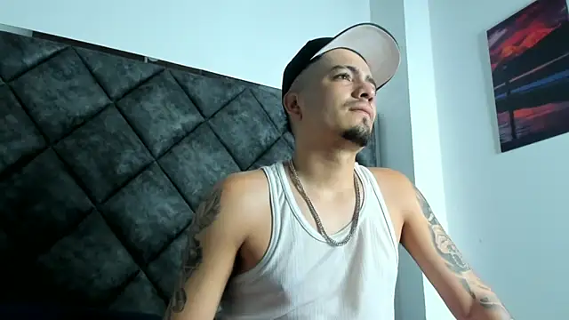 OwenStonne  online show from November 11, 2025, 12:00 pm