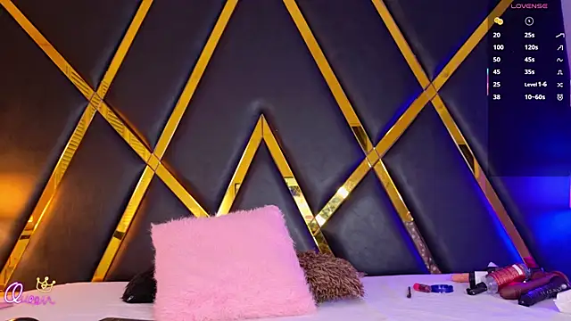 Snapshot of EmmaaCastro chatting on February 4, 2026, 1:39 pm EmmaaCastro online show from February 4, 2026, 1:39 pm