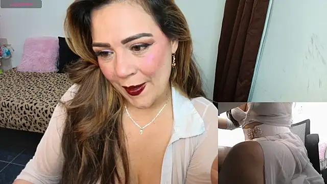 Paulina-Becerraa online show from April 18, 2026, 4:37 am