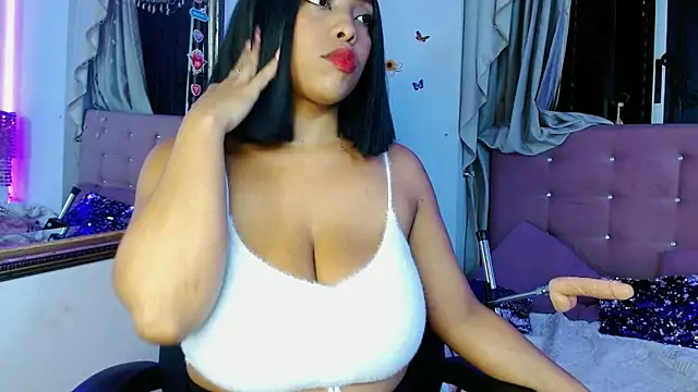 Saori Evans online show from October 14, 2025, 2:12 am