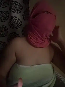 crazy111girl online show from February 26, 2026, 10:15 am