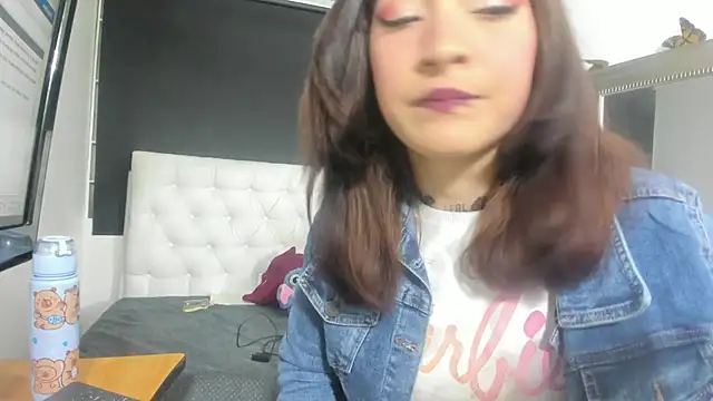 evelynesex online show from September 29, 2025, 1:45 am