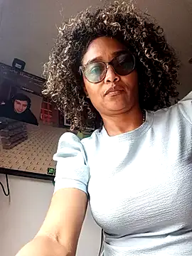 BiiancaEstradaa online show from September 25, 2025, 4:57 pm