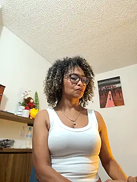 BiiancaEstradaa online show from February 1, 2026, 1:48 am